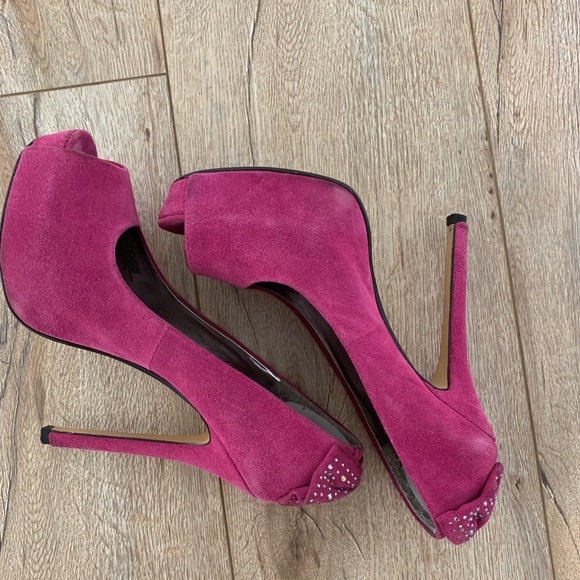 Steve Madden Suede Pink heels - Picture 7 of 8